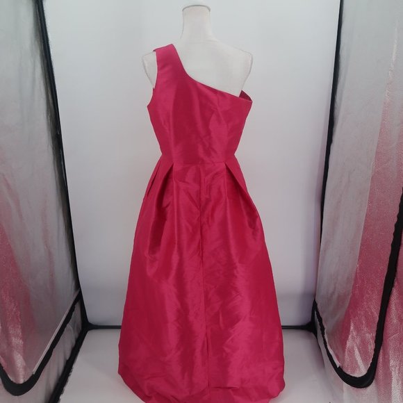 Lula Kate Charleston Pink Shantung One Shoulder Gown in Fuchsia Pink Size 10 - Picture 5 of 10
